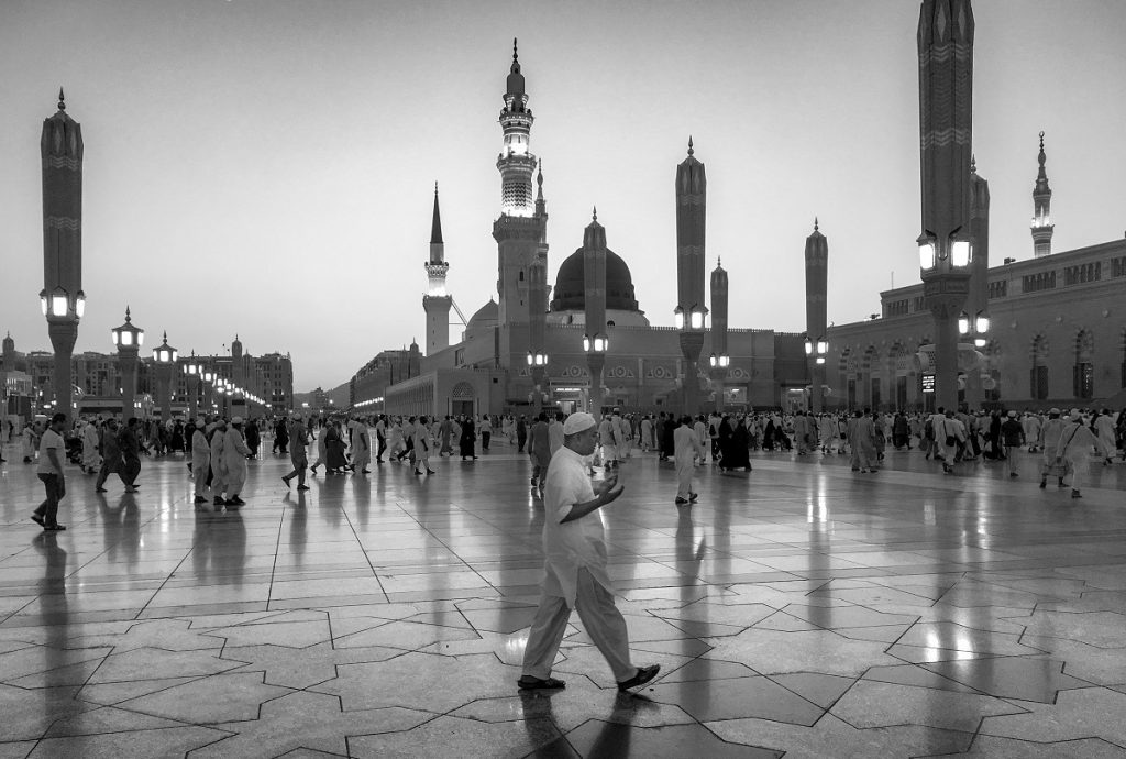 العشر من ذي الحجة : نفحة الإيمان التي تسري في روح الإنسان من جديد